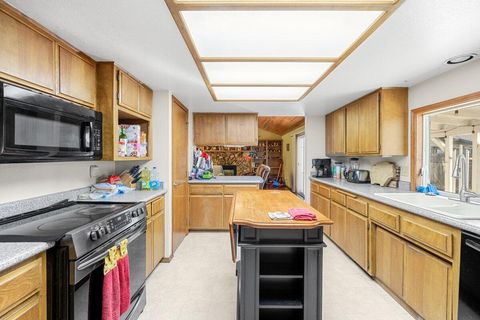 Tiny photo for 1855 Nancy Avenue, Central Point, OR 97502 (MLS # 220214824)