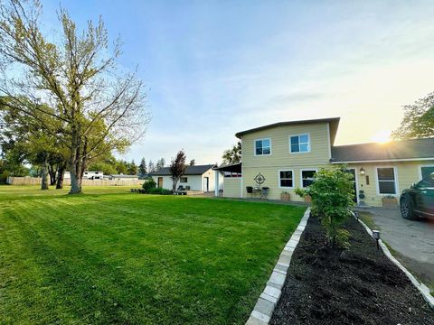 Tiny photo for 6217 Gem Road, Central Point, OR 97502 (MLS # 220212665)