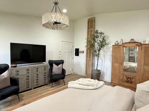 Tiny photo for 6217 Gem Road, Central Point, OR 97502 (MLS # 220212665)