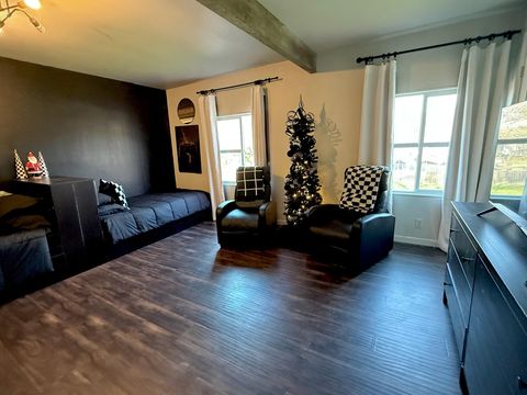 Tiny photo for 6217 Gem Road, Central Point, OR 97502 (MLS # 220212665)