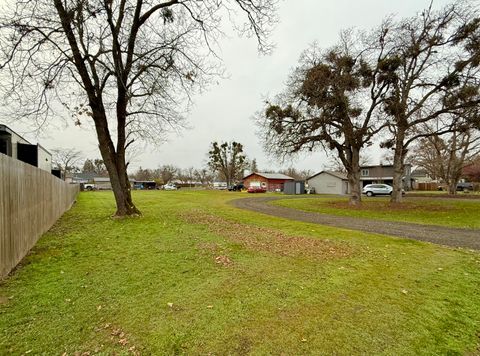 Tiny photo for 6217 Gem Road, Central Point, OR 97502 (MLS # 220212665)