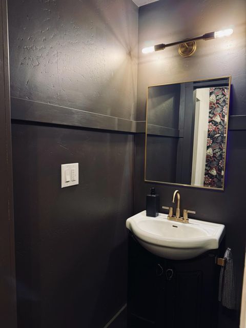 Tiny photo for 6217 Gem Road, Central Point, OR 97502 (MLS # 220212665)