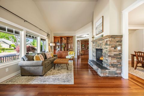 Tiny photo for 210 Bellerive Drive, Eagle Point, OR 97524 (MLS # 220219952)