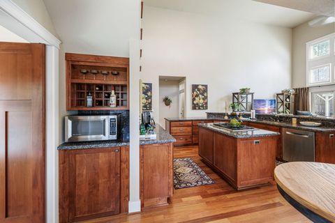 Tiny photo for 210 Bellerive Drive, Eagle Point, OR 97524 (MLS # 220219952)