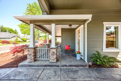 Tiny photo for 210 Bellerive Drive, Eagle Point, OR 97524 (MLS # 220219952)