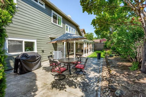 Tiny photo for 210 Bellerive Drive, Eagle Point, OR 97524 (MLS # 220219952)