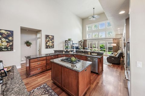 Tiny photo for 210 Bellerive Drive, Eagle Point, OR 97524 (MLS # 220219952)