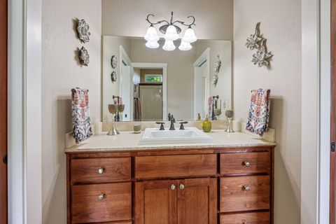 Tiny photo for 210 Bellerive Drive, Eagle Point, OR 97524 (MLS # 220219952)