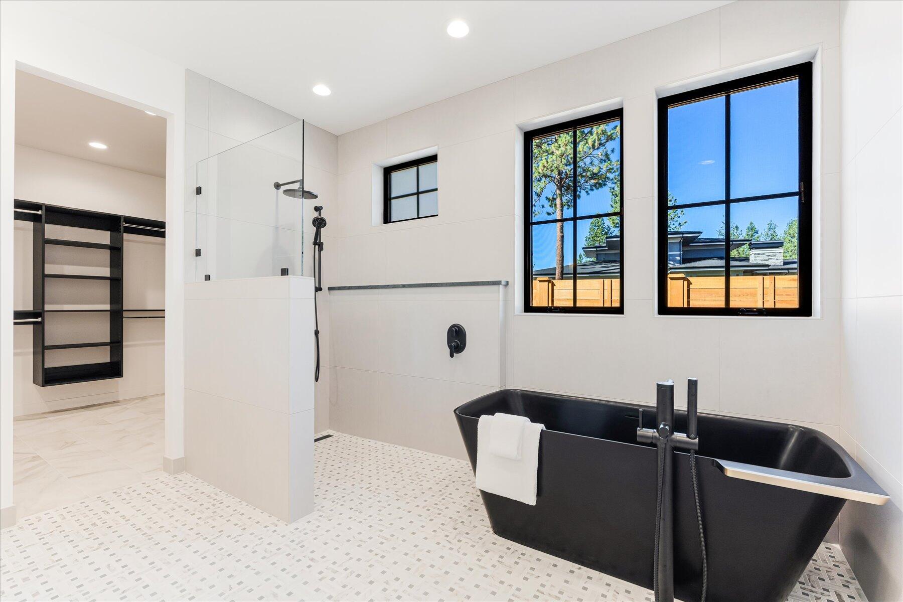 Discovery West Phase 6 & 7 - Residential