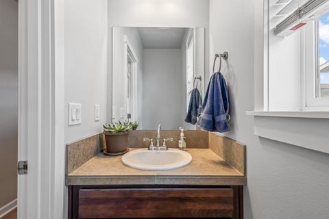 Tiny photo for 16500 Pine Creek Drive, La Pine, OR 97739 (MLS # 220214991)