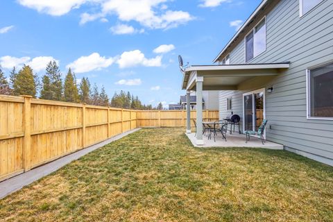 Tiny photo for 16500 Pine Creek Drive, La Pine, OR 97739 (MLS # 220214991)