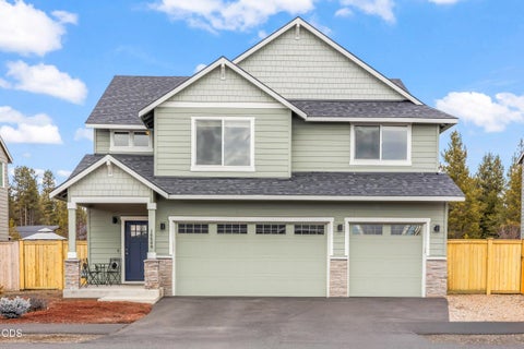Photo of 16500 Pine Creek Drive, La Pine, OR 97739 (MLS # 220214991)