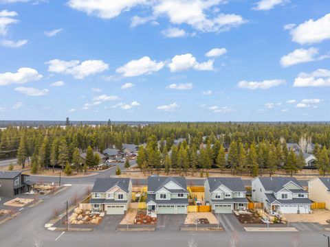 Tiny photo for 16500 Pine Creek Drive, La Pine, OR 97739 (MLS # 220214991)