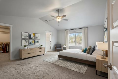 Tiny photo for 16500 Pine Creek Drive, La Pine, OR 97739 (MLS # 220214991)