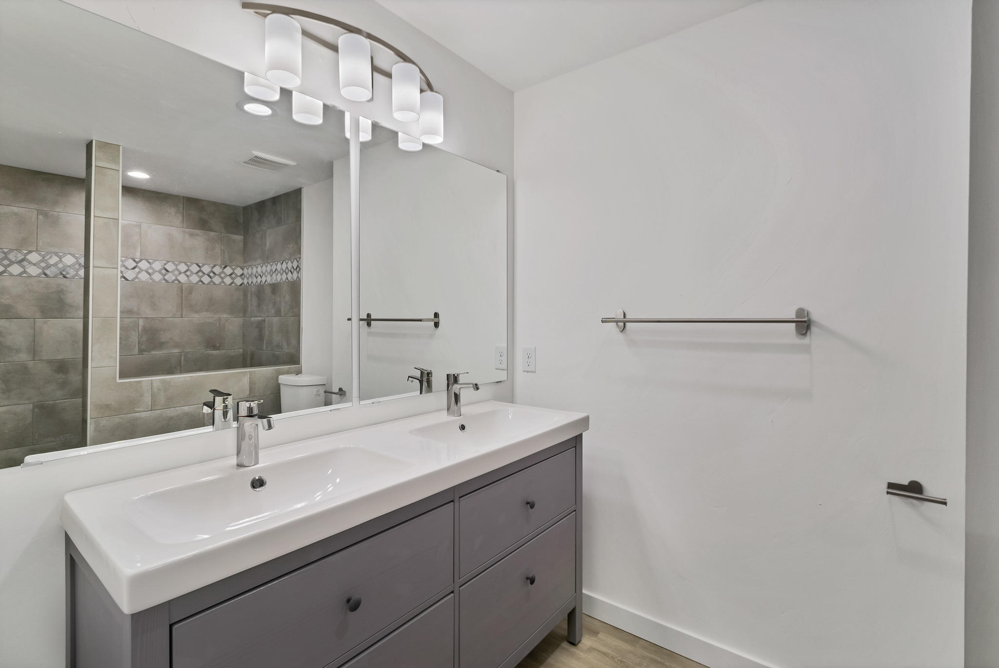 Nottingham Square - Residential