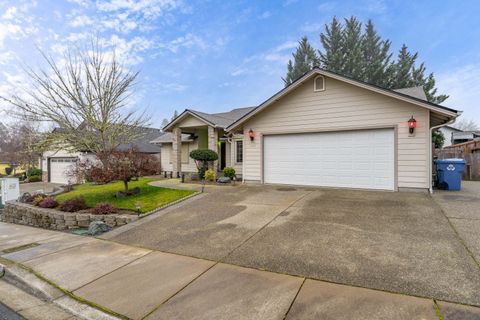Tiny photo for 2719 SW Garden Meadow Drive, Grants Pass, OR 97527 (MLS # 220214027)