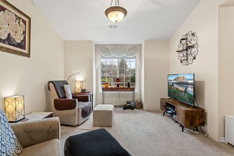 Tiny photo for 2719 SW Garden Meadow Drive, Grants Pass, OR 97527 (MLS # 220214027)