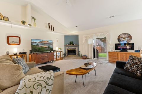 Tiny photo for 2719 SW Garden Meadow Drive, Grants Pass, OR 97527 (MLS # 220214027)