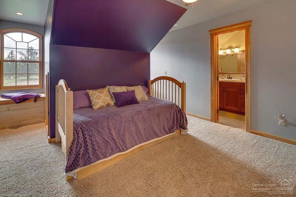 Crooked River Estate - Residential