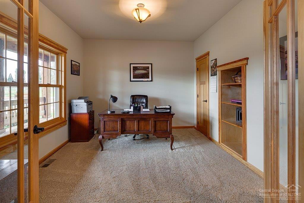 Crooked River Estate - Residential