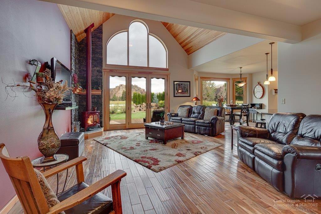 Crooked River Estate - Residential