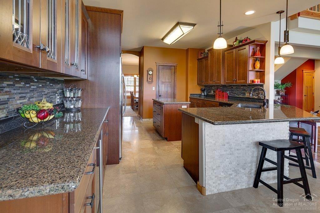 Crooked River Estate - Residential