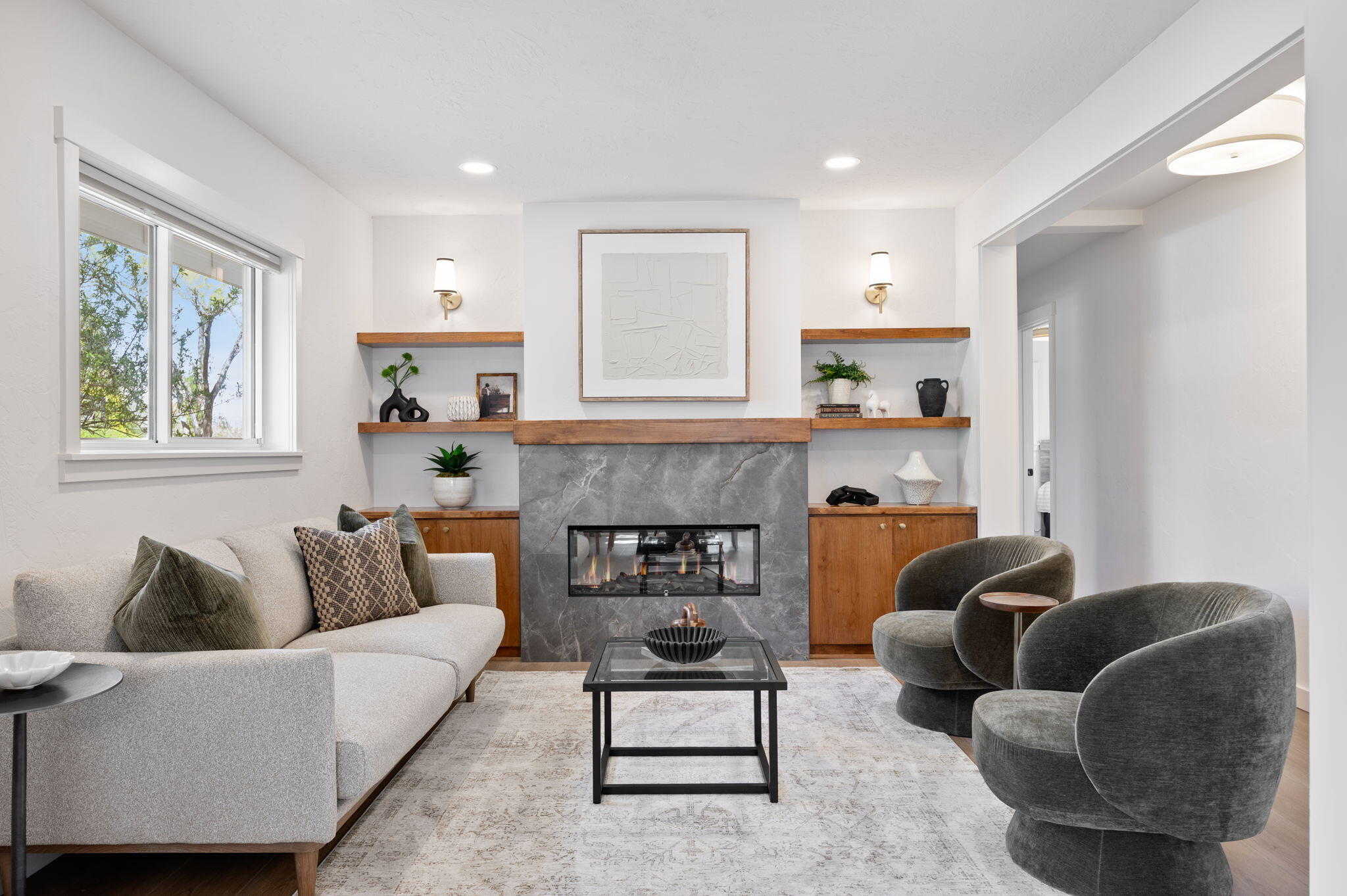 1235 NW Hartford Avenue