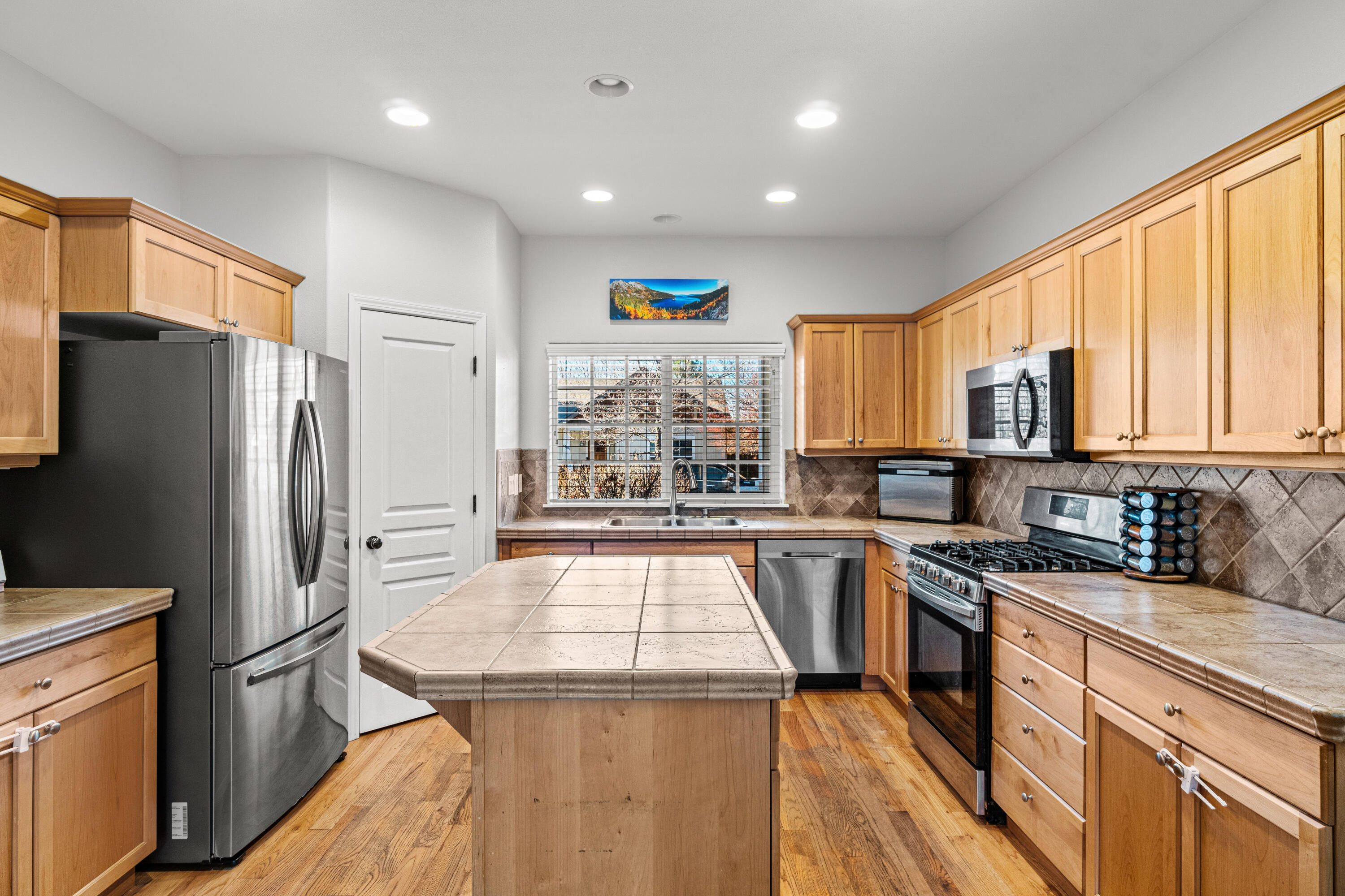 Gardenside - Residential