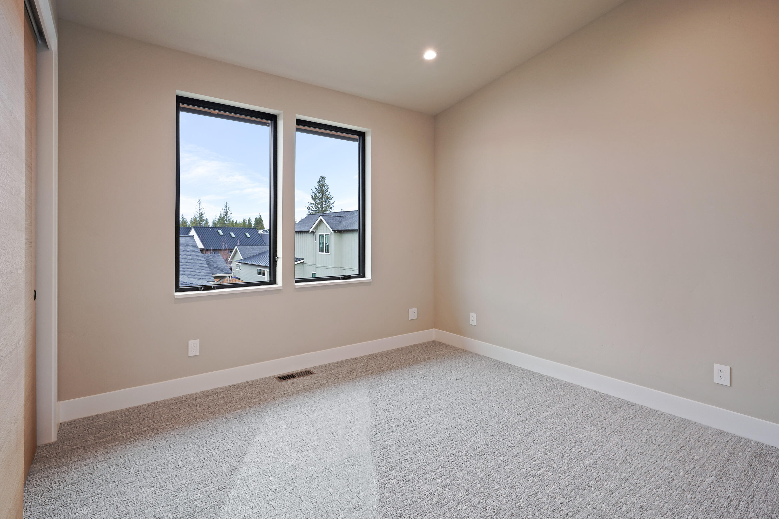 Discovery West Phase 4 - Residential