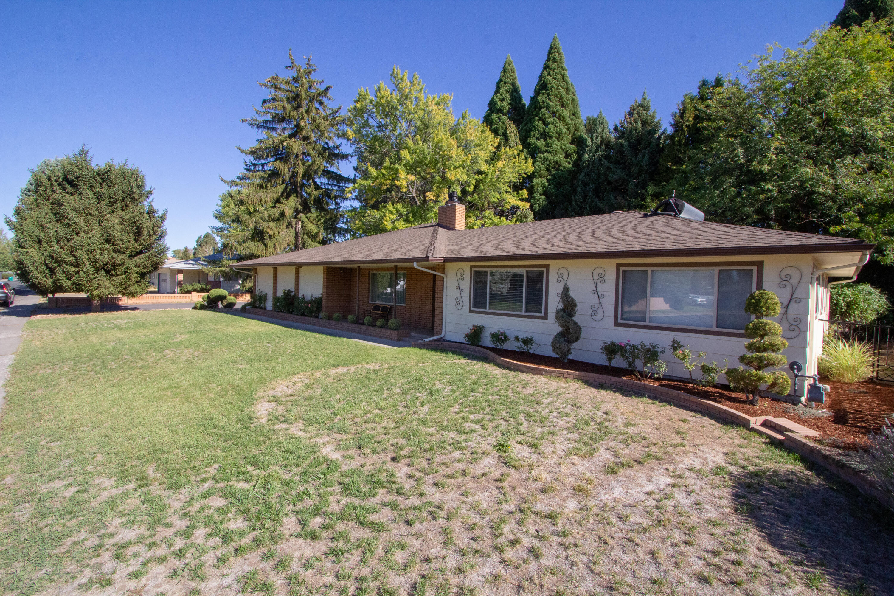 Cypress Villa - Residential