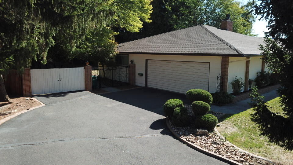 Cypress Villa - Residential