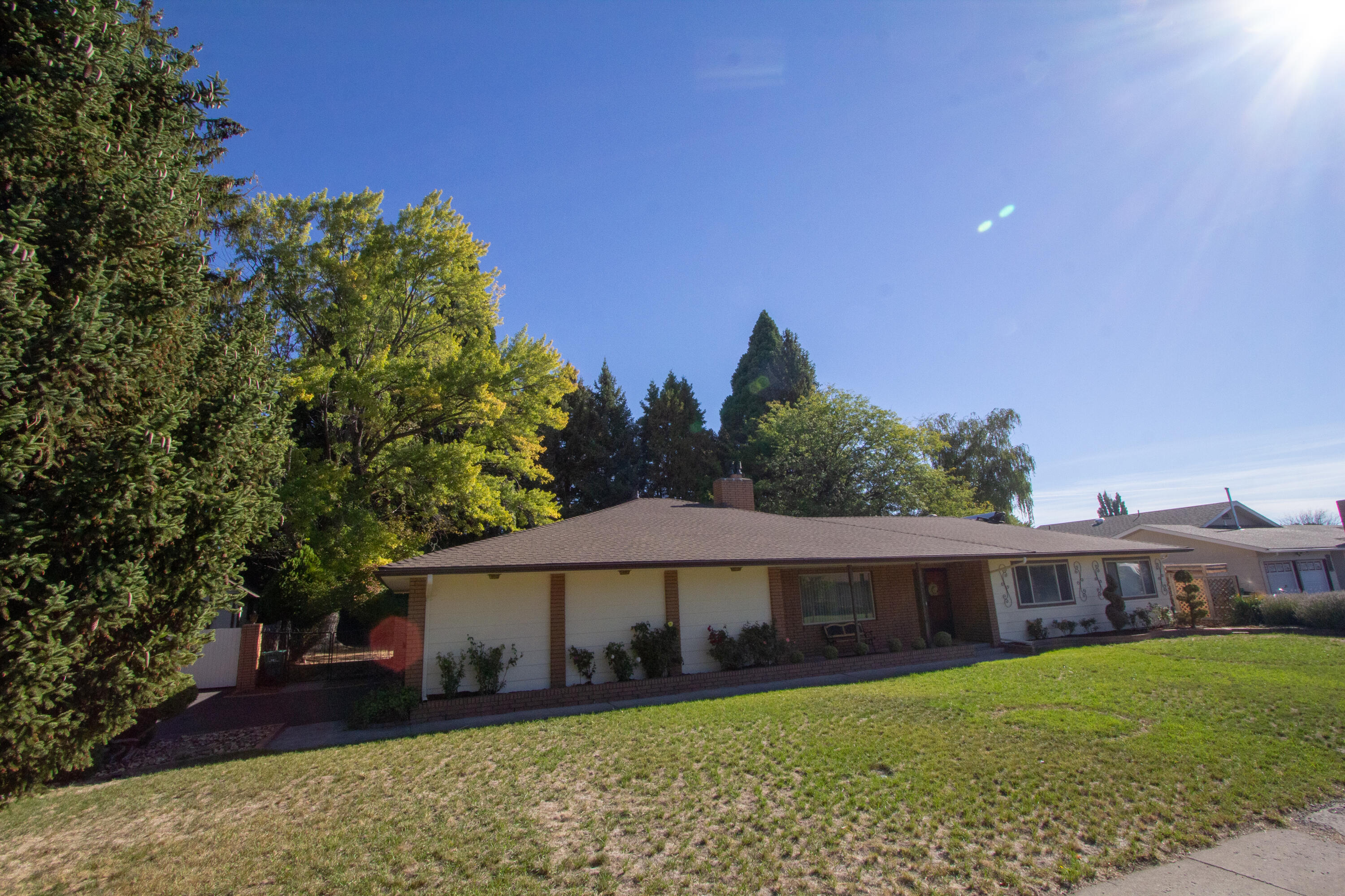 Cypress Villa - Residential