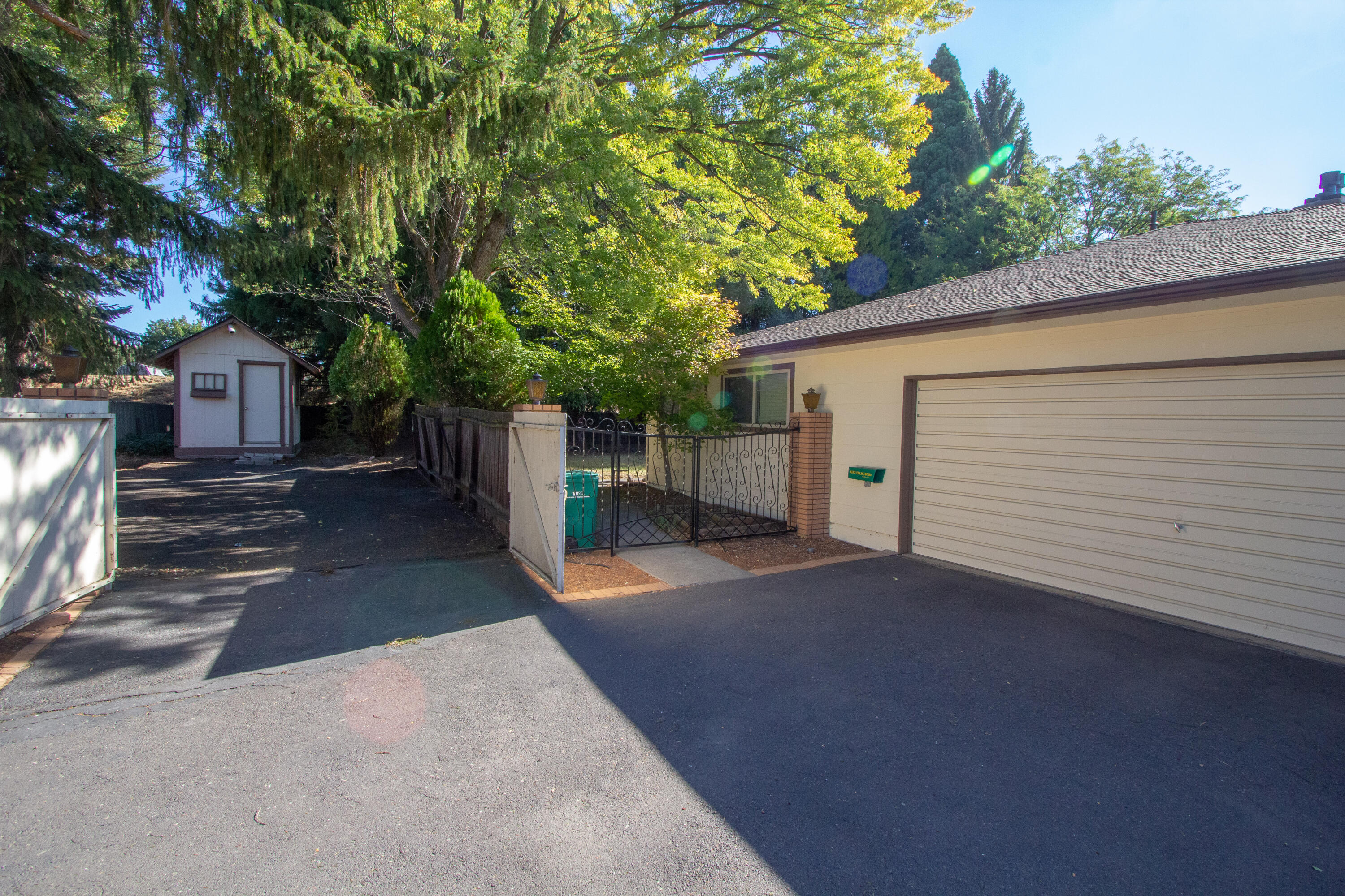 Cypress Villa - Residential