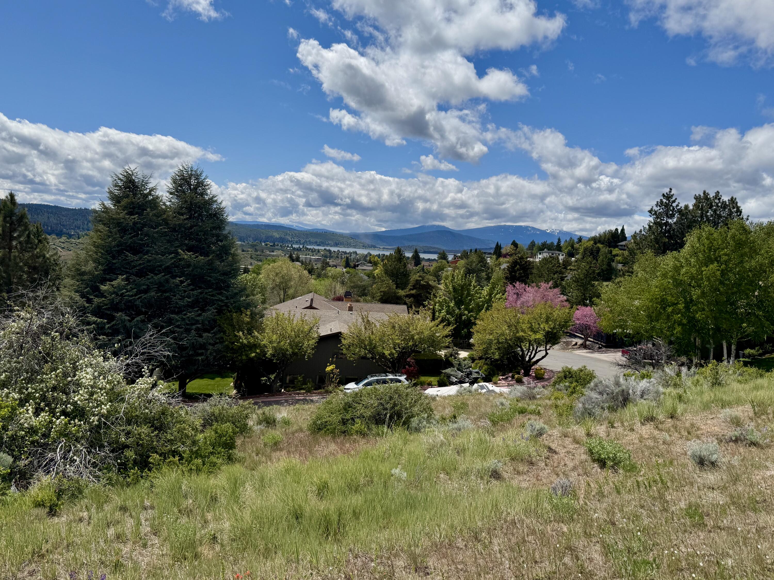 Klamath Falls -Mountain View Addition - Land