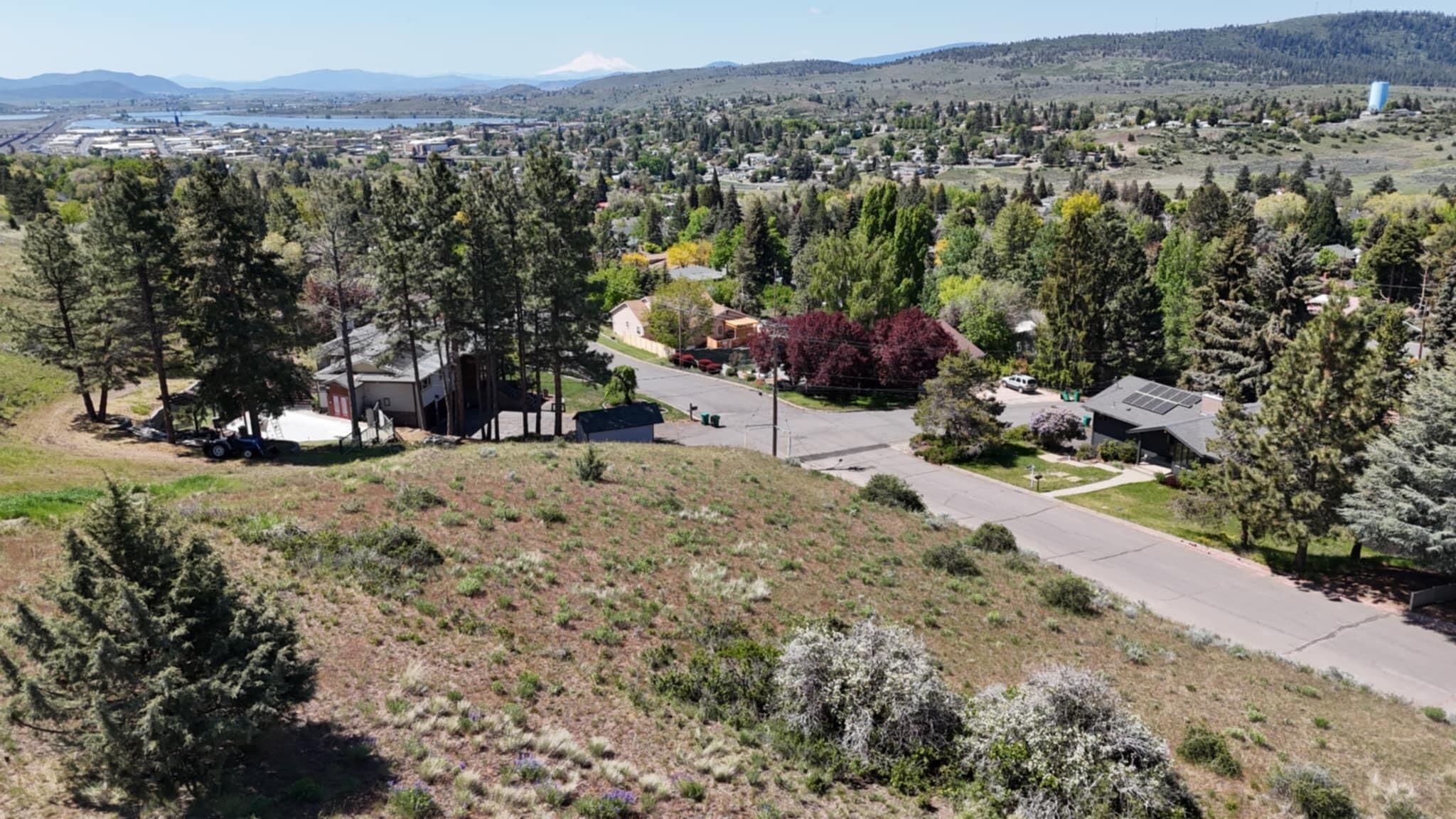 Klamath Falls -Mountain View Addition - Land
