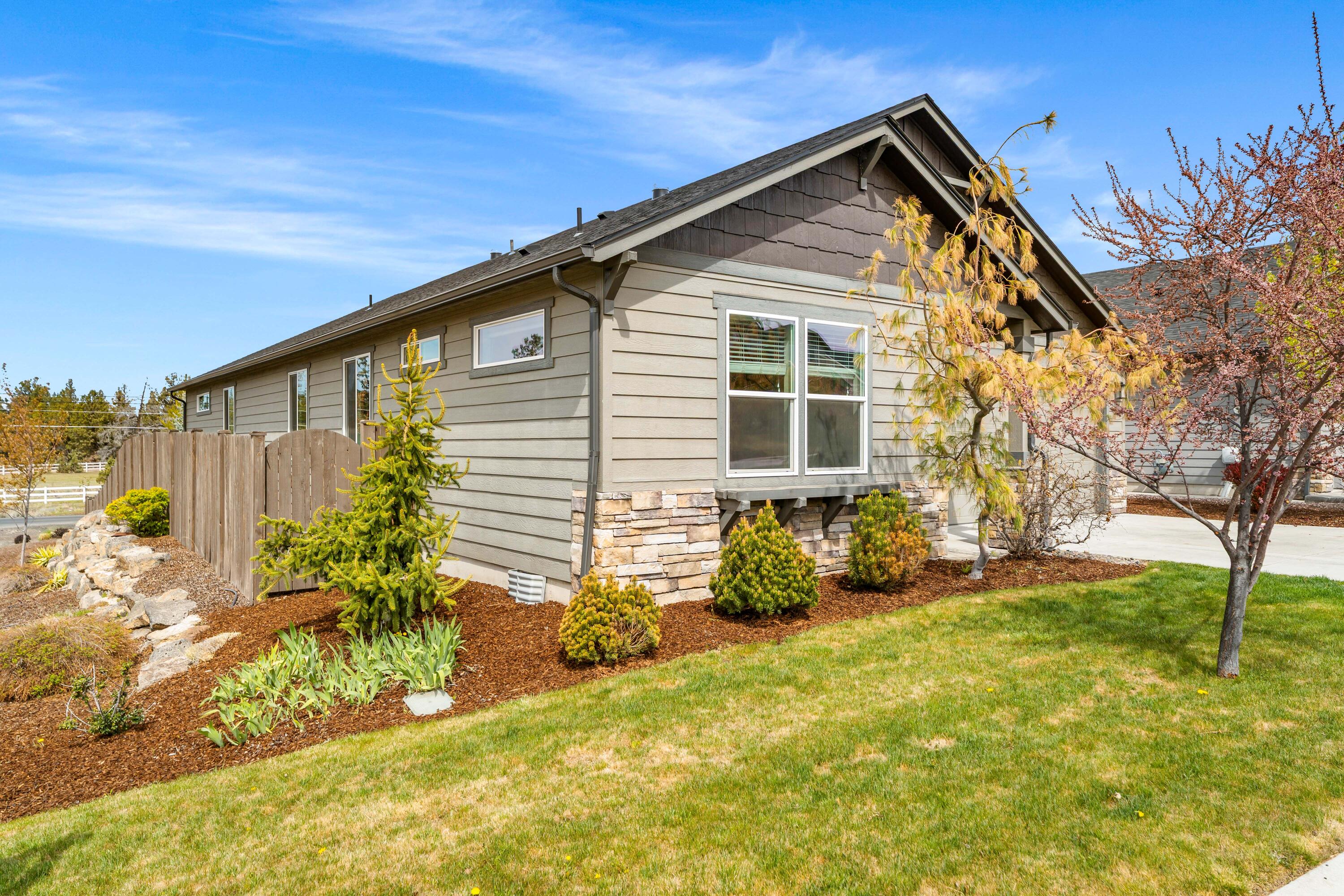 4485 SW Salmon Avenue