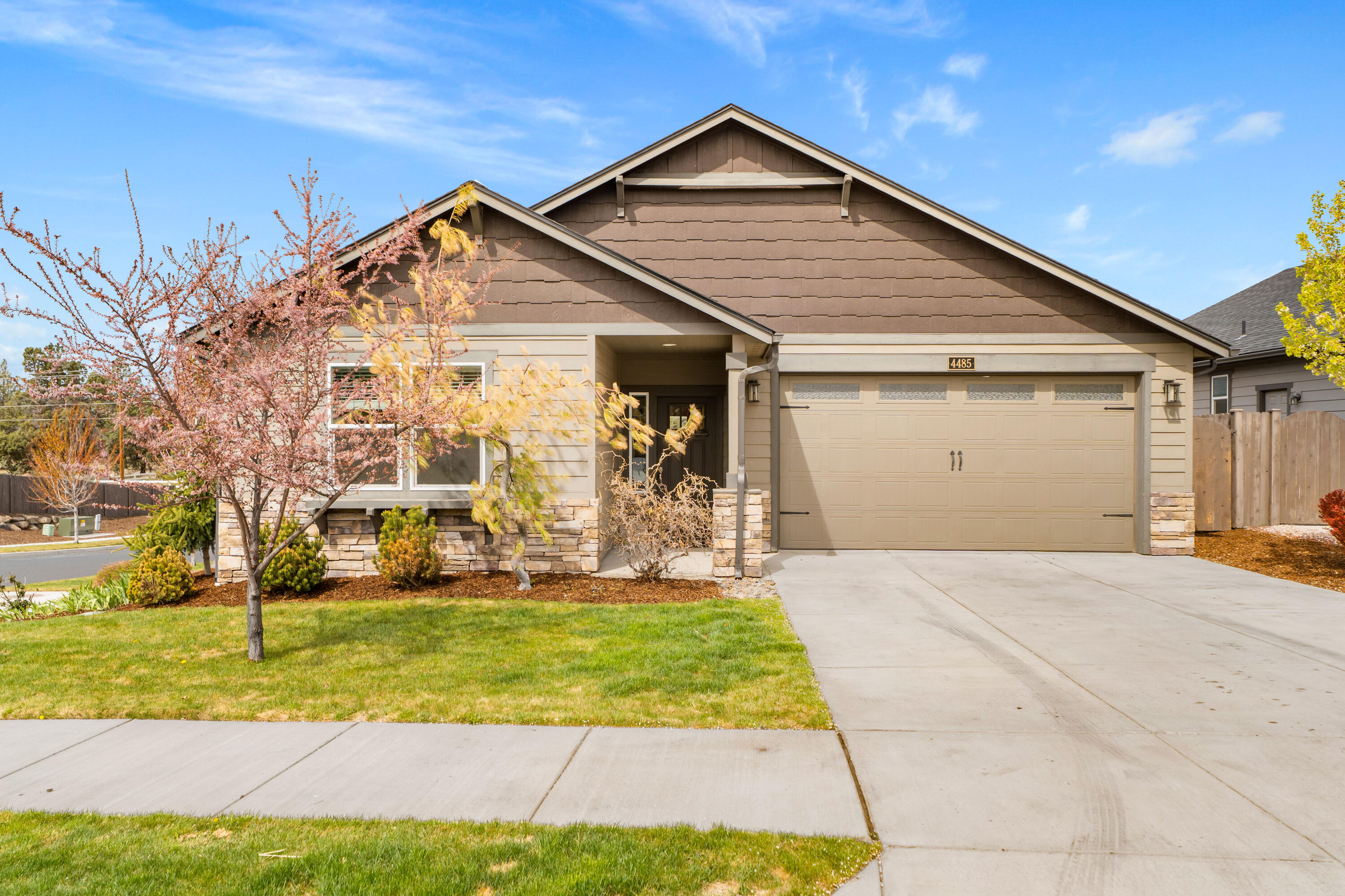 4485 SW Salmon Avenue