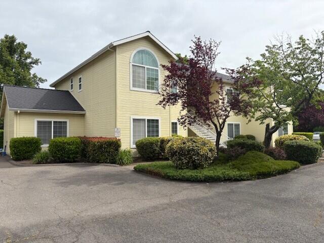 3963 Arrowhead Drive