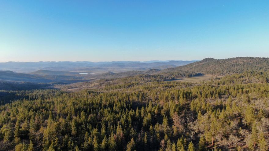 Approx. 1360 acres located in Southern Oregon. Great combo property with development potential, rock pit, pastures, multiple springs, and timber. Hunting opportunities include Roosevelt Elk, Blacktail deer, wild turkey and Black bear. Elevation ranges from 3200 ft – 3800 ft. This is an incredibly unique property minutes to hospitals, Rogue Valley International Airport, restaurants and all Medford has to offer.