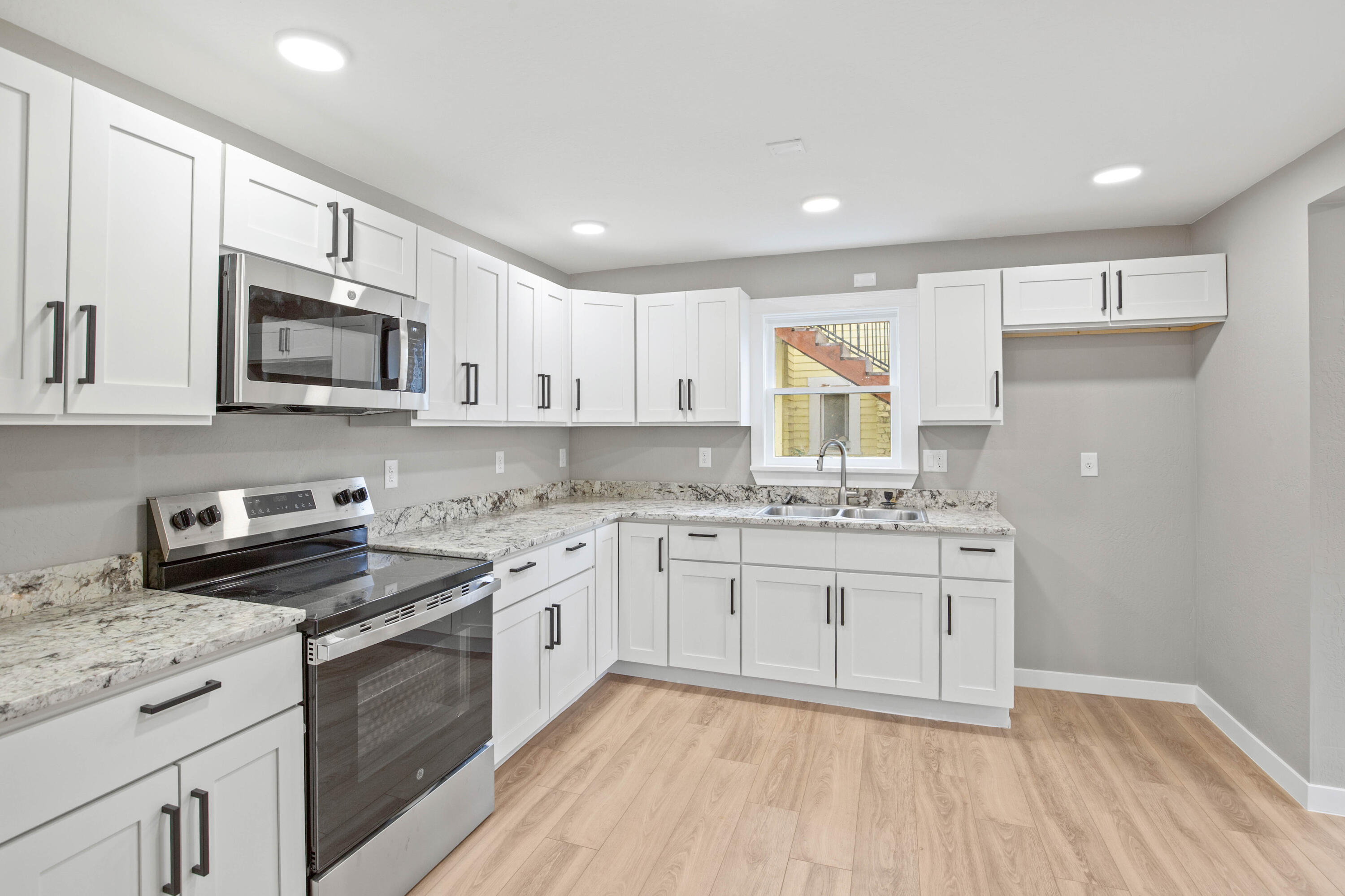 Summit Avenue Heights Addition - Residential Income