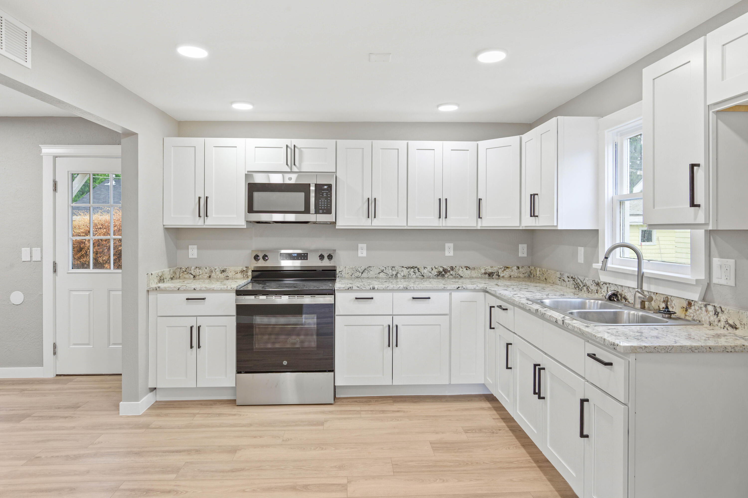 Summit Avenue Heights Addition - Residential Income