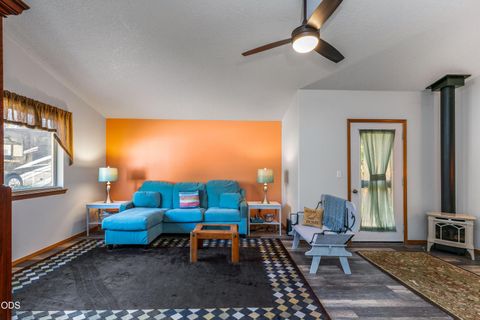 Tiny photo for 990 SE 2nd Street, Prineville, OR 97754 (MLS # 220224304)