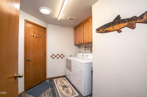 Tiny photo for 990 SE 2nd Street, Prineville, OR 97754 (MLS # 220224304)