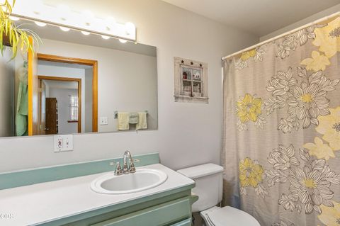 Tiny photo for 990 SE 2nd Street, Prineville, OR 97754 (MLS # 220224304)