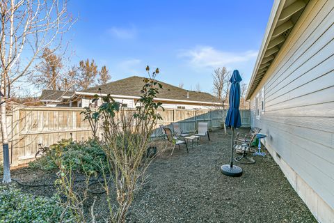 Tiny photo for 114 Connecticut Court, Medford, OR 97504 (MLS # 220217645)