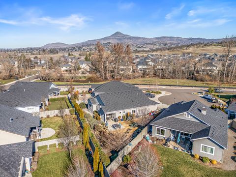 Tiny photo for 114 Connecticut Court, Medford, OR 97504 (MLS # 220217645)