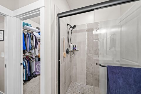 Tiny photo for 114 Connecticut Court, Medford, OR 97504 (MLS # 220217645)