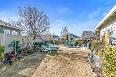 Tiny photo for 114 Connecticut Court, Medford, OR 97504 (MLS # 220217645)