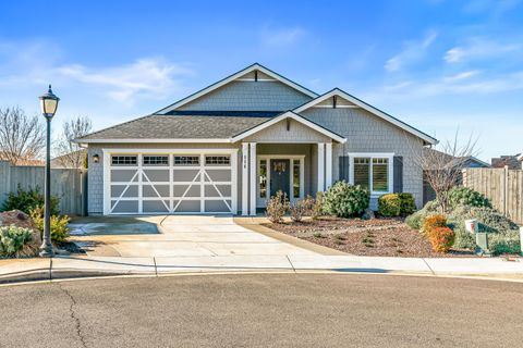 Tiny photo for 114 Connecticut Court, Medford, OR 97504 (MLS # 220217645)