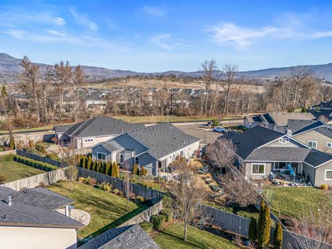 Tiny photo for 114 Connecticut Court, Medford, OR 97504 (MLS # 220217645)